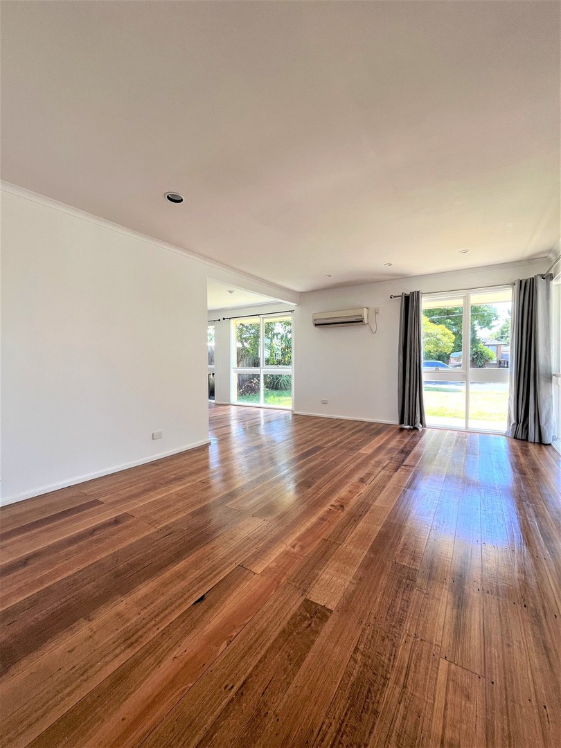 2 Hudson Place, Melton, VIC 3337, Melton - Thumbnail 2