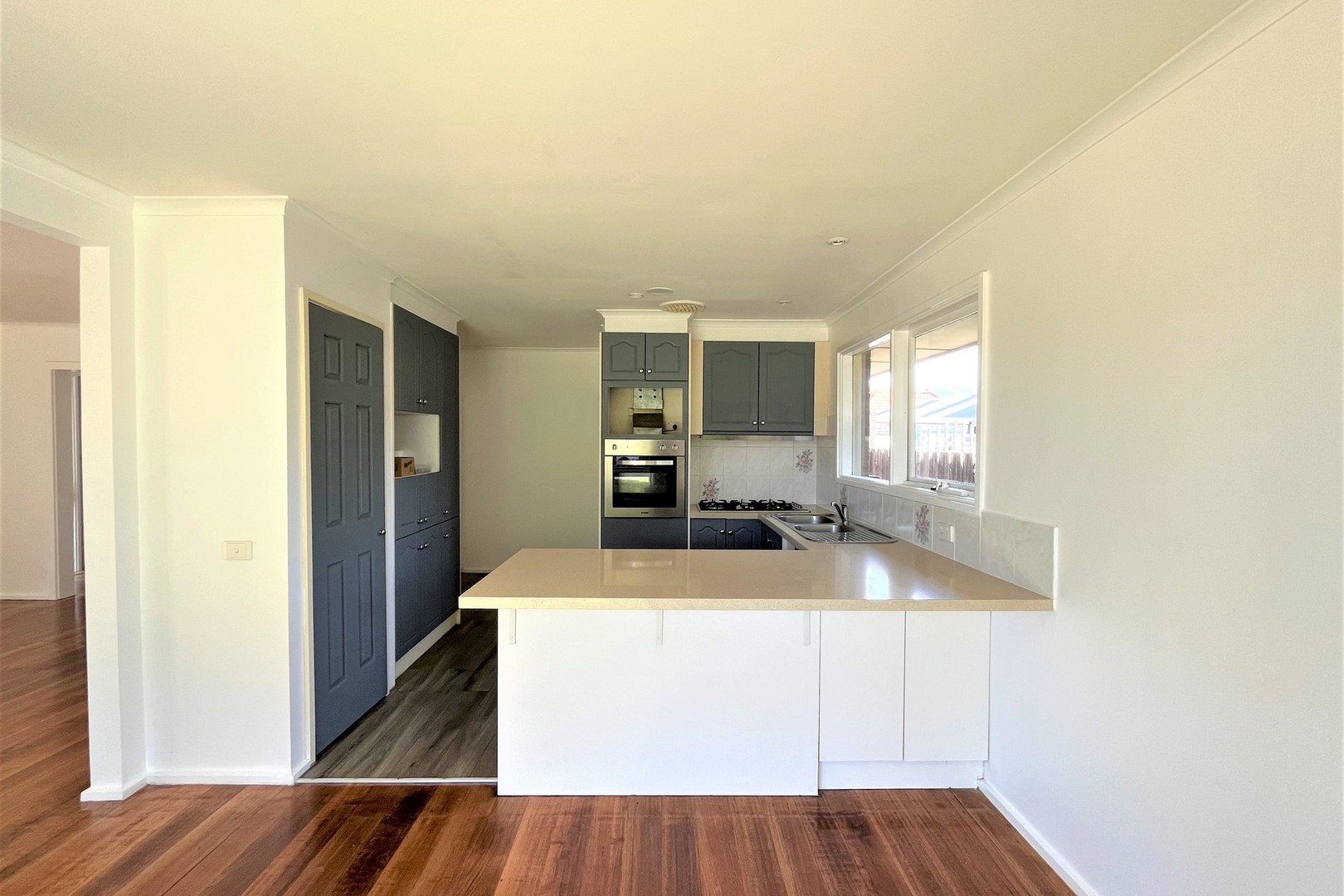 2 Hudson Place, Melton, VIC 3337, Melton - Thumbnail 3