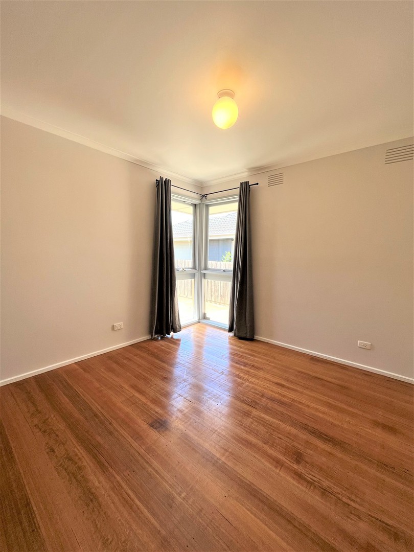 2 Hudson Place, Melton, VIC 3337, Melton - Thumbnail 5