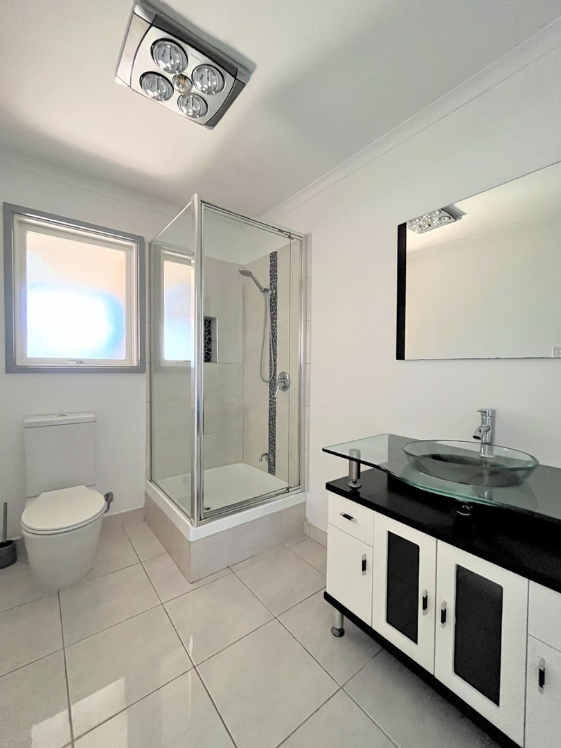 2 Hudson Place, Melton, VIC 3337, Melton - Thumbnail 6