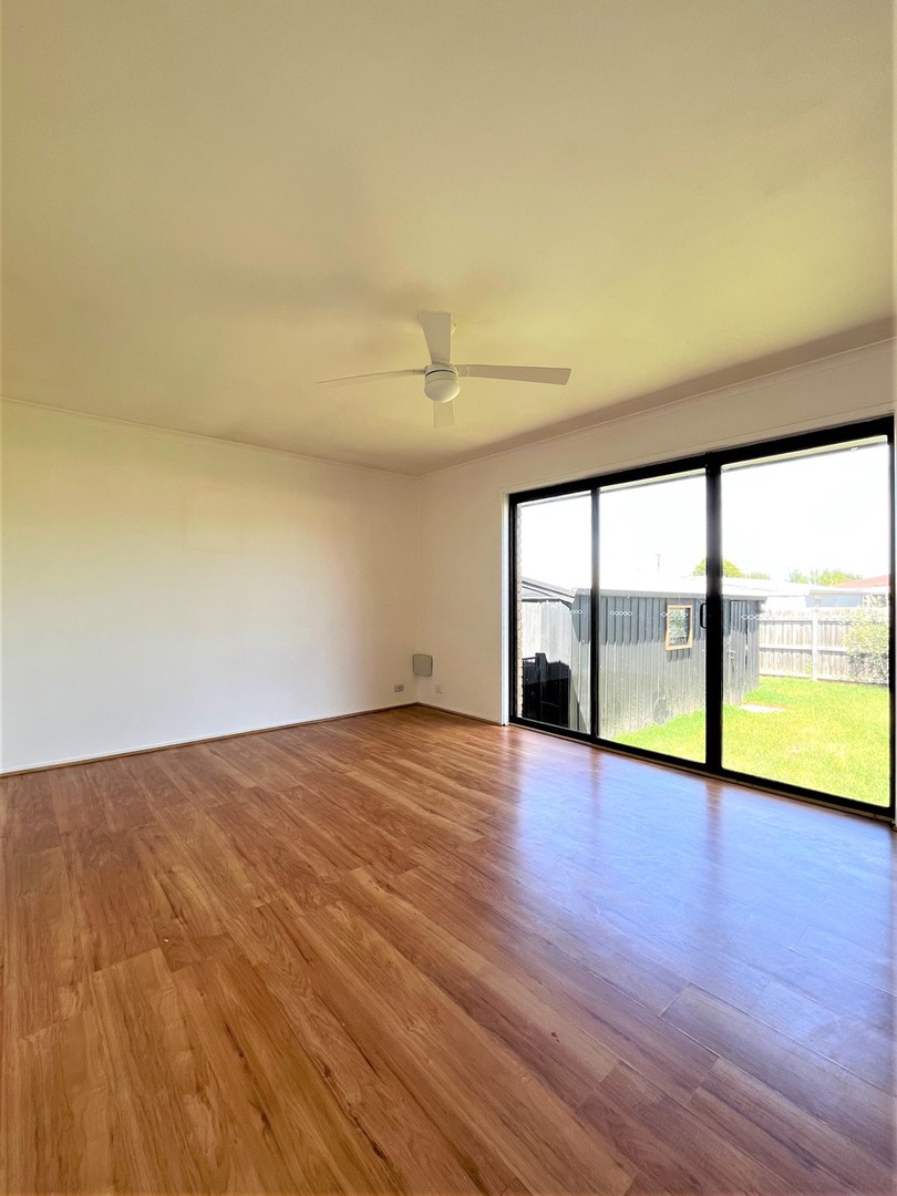 2 Hudson Place, Melton, VIC 3337, Melton - Thumbnail 8