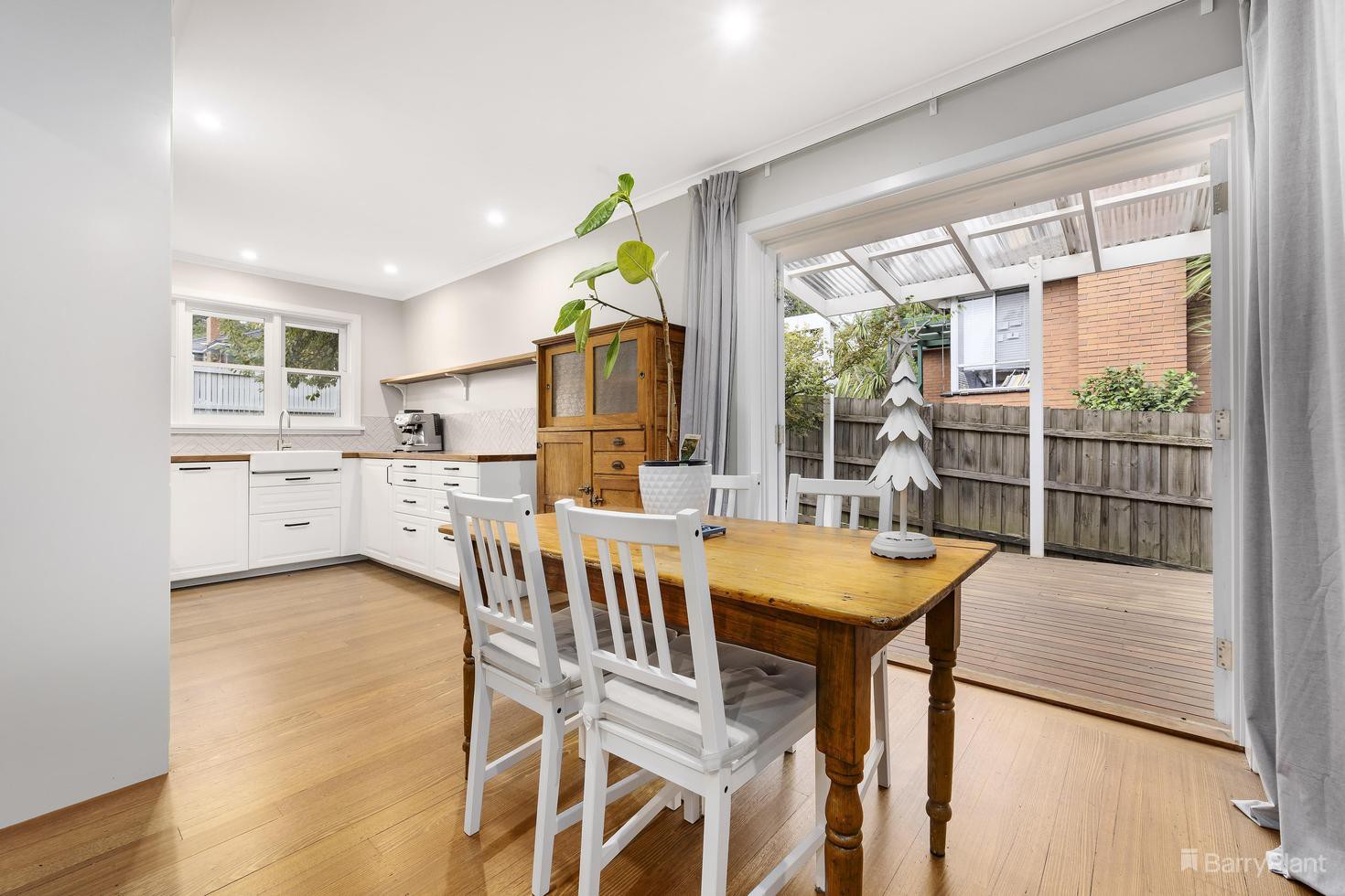 2 Huntley Street, Watsonia North, VIC 3087, Watsonia North - Thumbnail 4