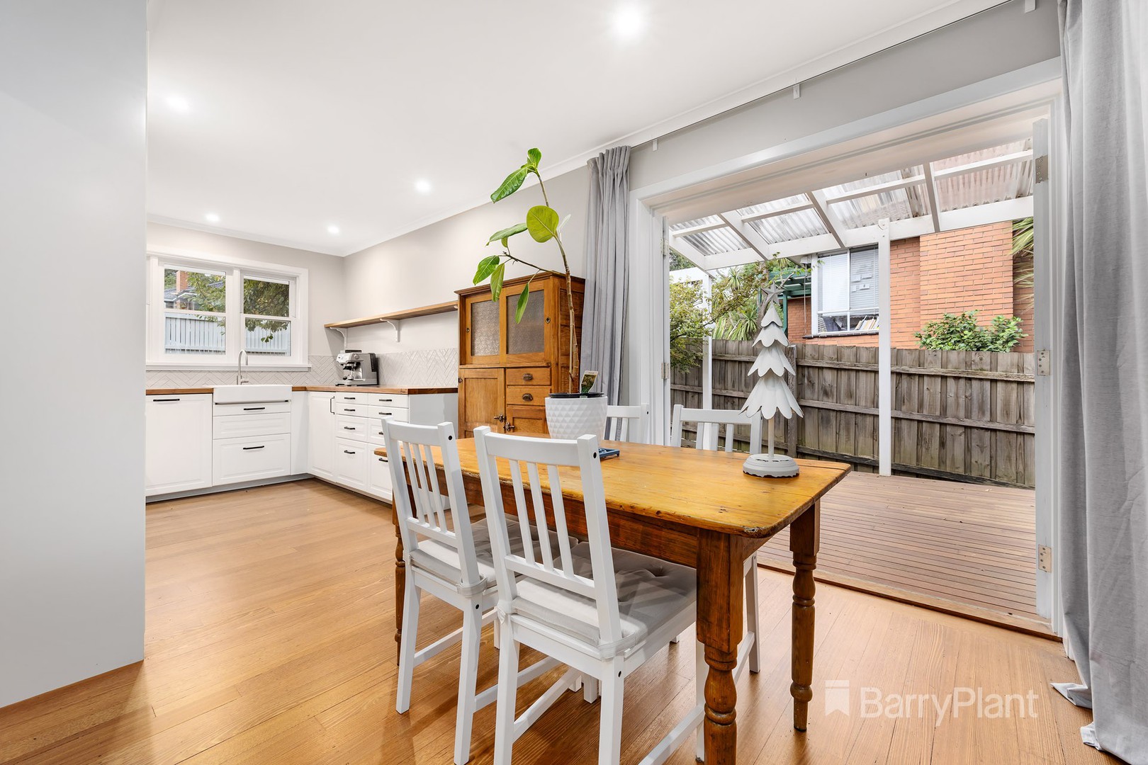2 Huntley Street, Watsonia North, VIC 3087, Watsonia North - Thumbnail 4