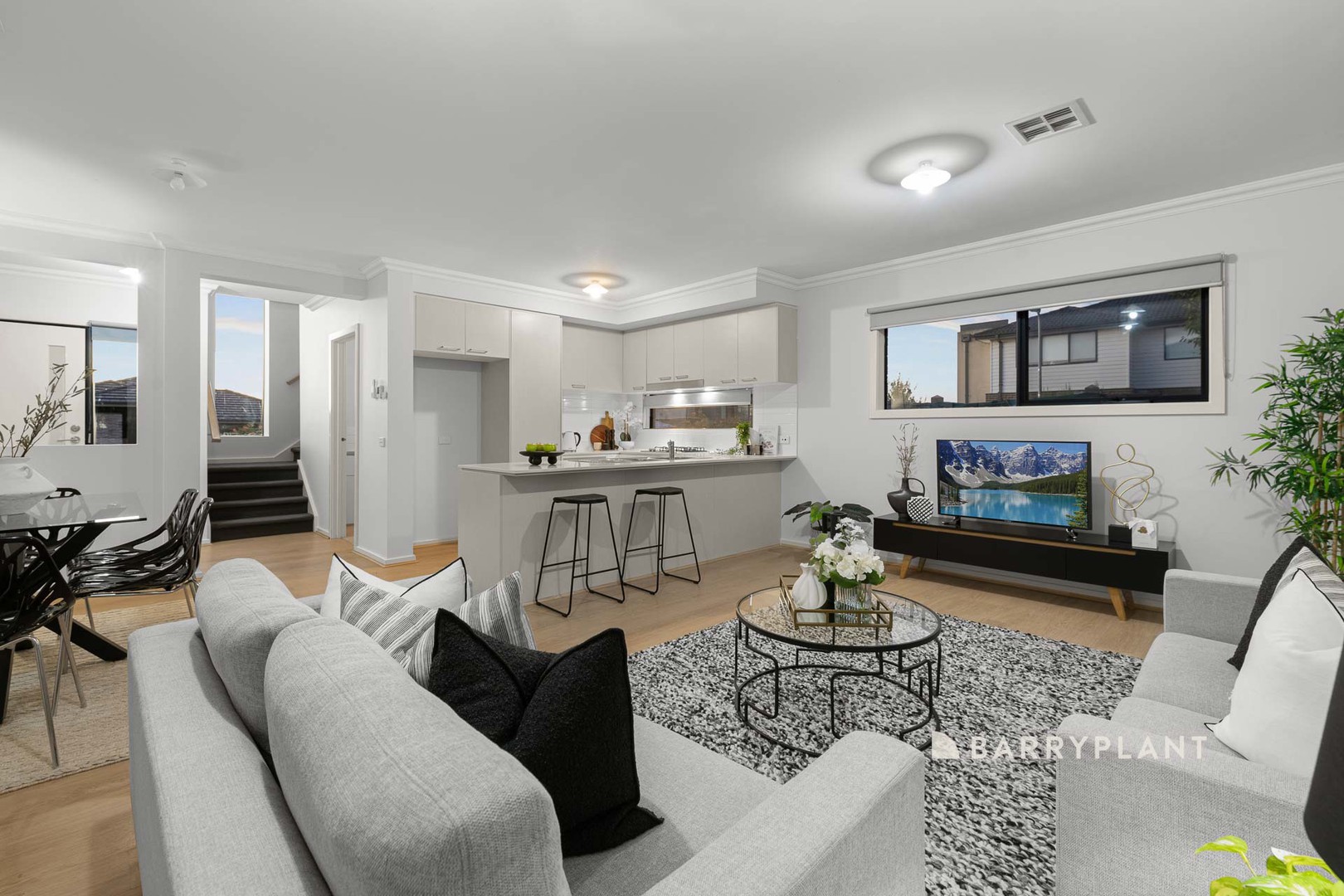 2 Hut Road, Clyde North, VIC 3978, Clyde North - Thumbnail 4