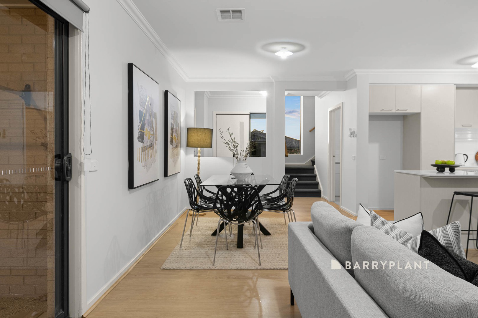 2 Hut Road, Clyde North, VIC 3978, Clyde North - Thumbnail 6