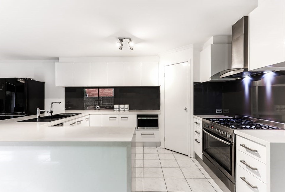 2 Hynes Place, Roxburgh Park, VIC 3064, Roxburgh Park - Thumbnail 5