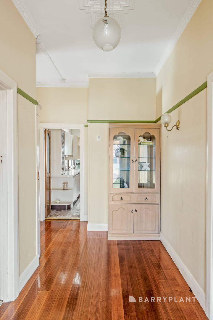 2 Inverloch Street, Preston, VIC 3072 - Thumbnail 2 - 21/08/2025