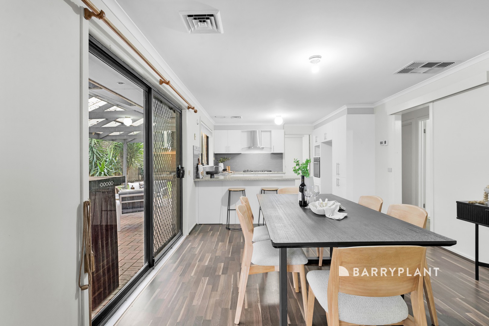 2 Ireland Avenue, Narre Warren, VIC 3805, Narre Warren - Thumbnail 4