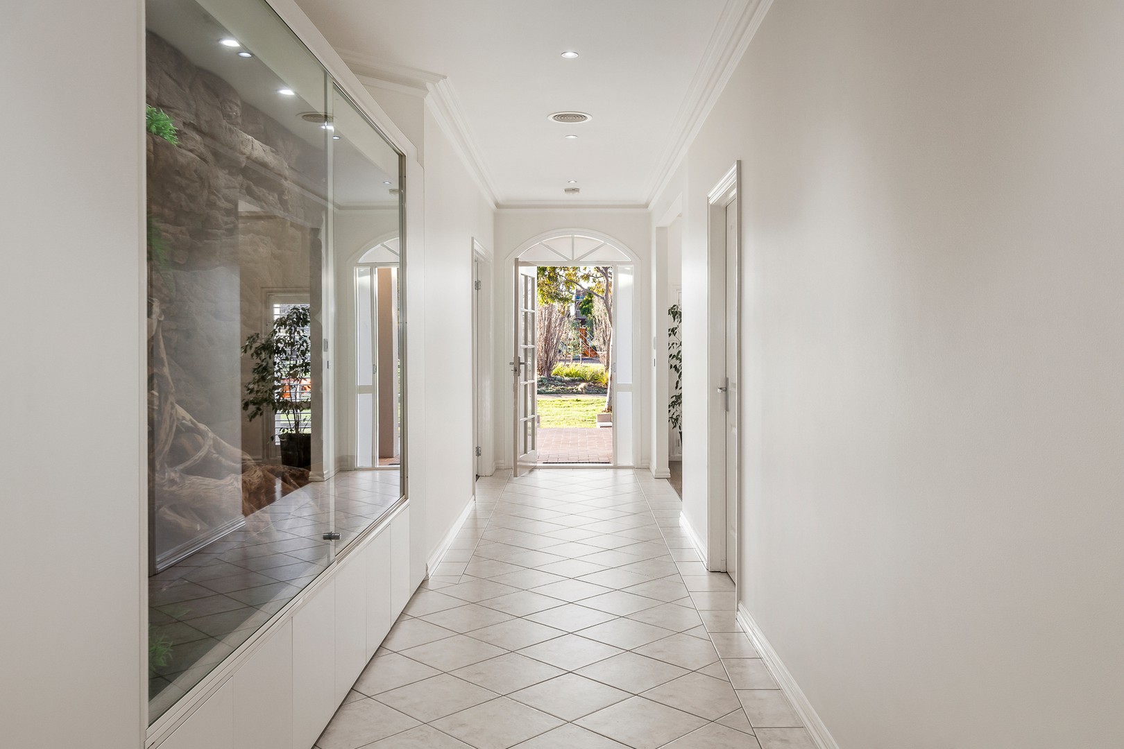 2 Jamieson Terrace, Taylors Hill, VIC 3037, Taylors Hill - Thumbnail 2