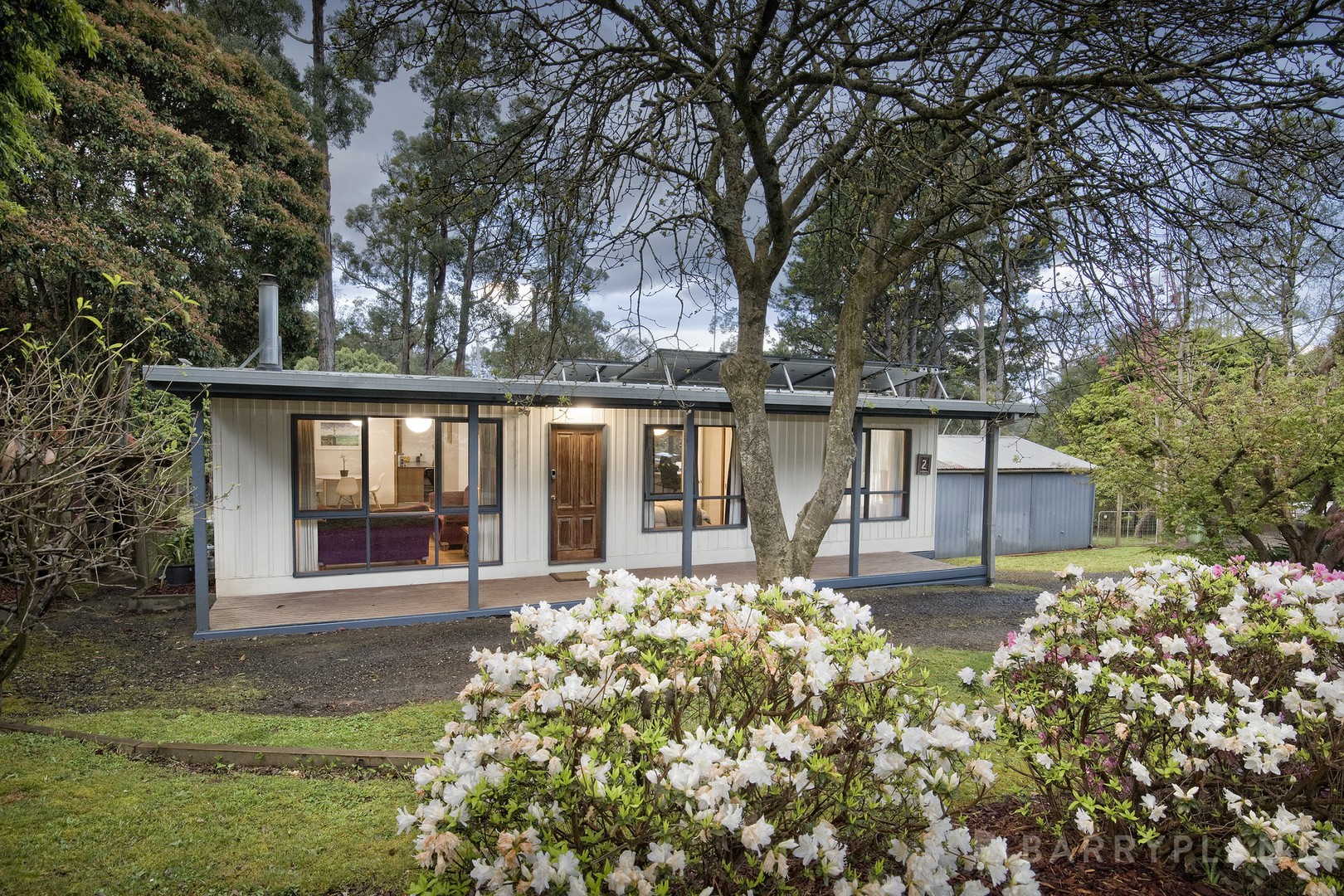 2 Jeanne Street, Cockatoo, VIC 3781 - Thumbnail 2 - 02/10/2025