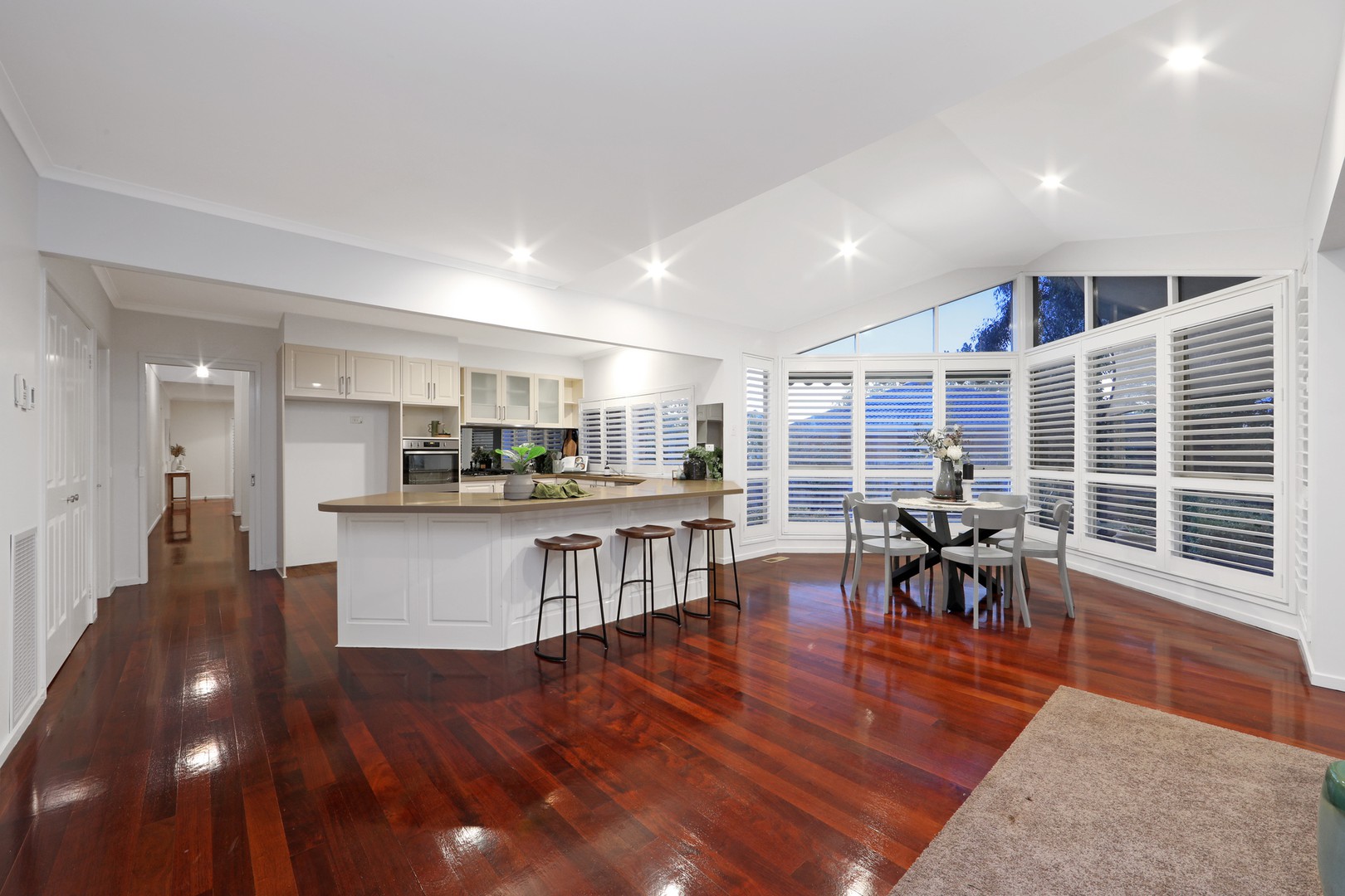 2 Jenna Court, Rowville, VIC 3178, Rowville - Thumbnail 3