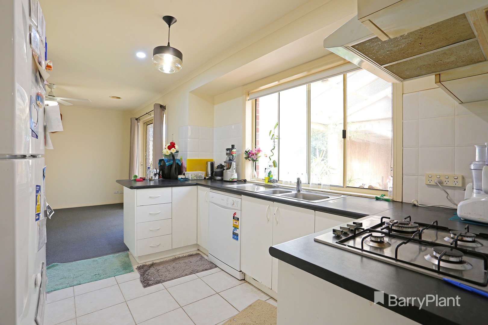 2 Jim Court, Berwick, VIC 3806 - Thumbnail 2 - 21/01/2025