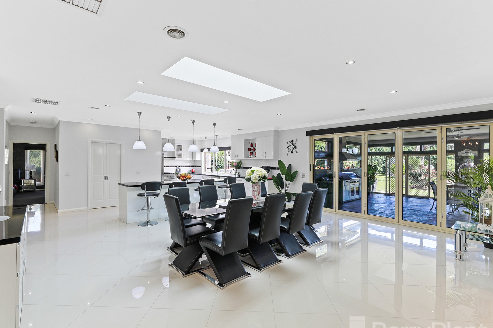 2 John CourtDrouin, VIC 3818, Drouin - Thumbnail 2