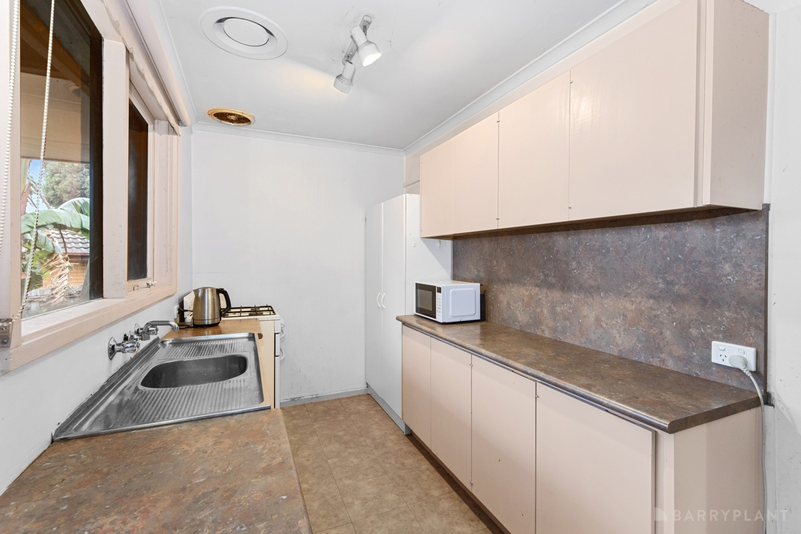 2 Justin Drive, Noble Park North, VIC 3174, Noble Park North - Thumbnail 3