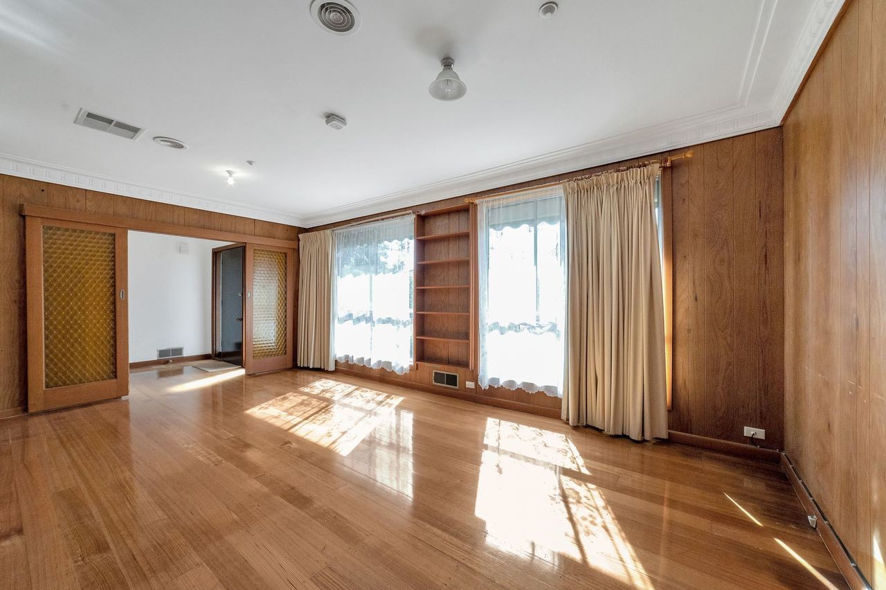 2 Kaldor Court, Glen Waverley, VIC 3150, Glen Waverley - Thumbnail 3