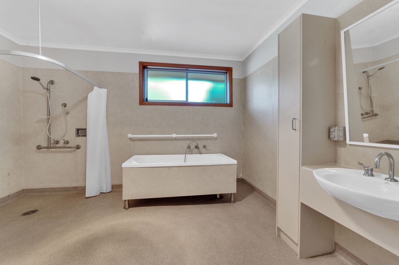 2 Kaldor Court, Glen Waverley, VIC 3150, Glen Waverley - Thumbnail 5