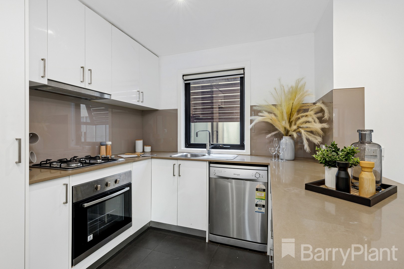 2 Karl Court, Bundoora, VIC 3083, Bundoora - Thumbnail 4