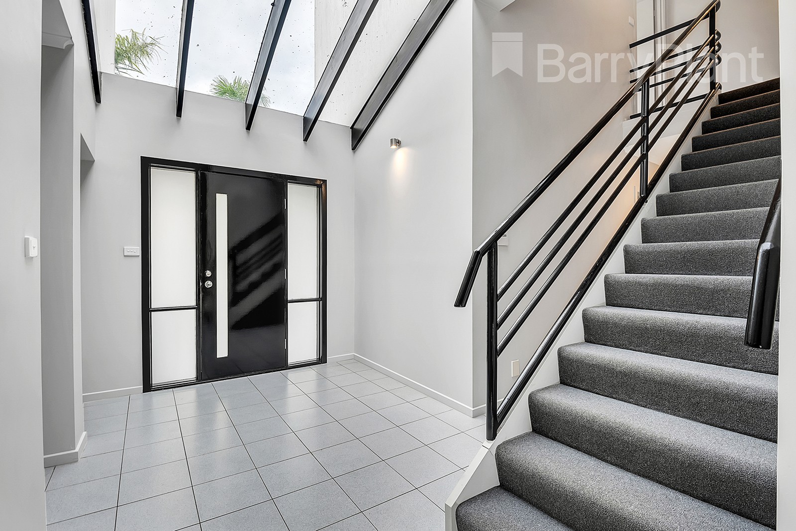 2 Kentmere Court, Greenvale, VIC 3059 - Thumbnail 2 - 12/11/2025