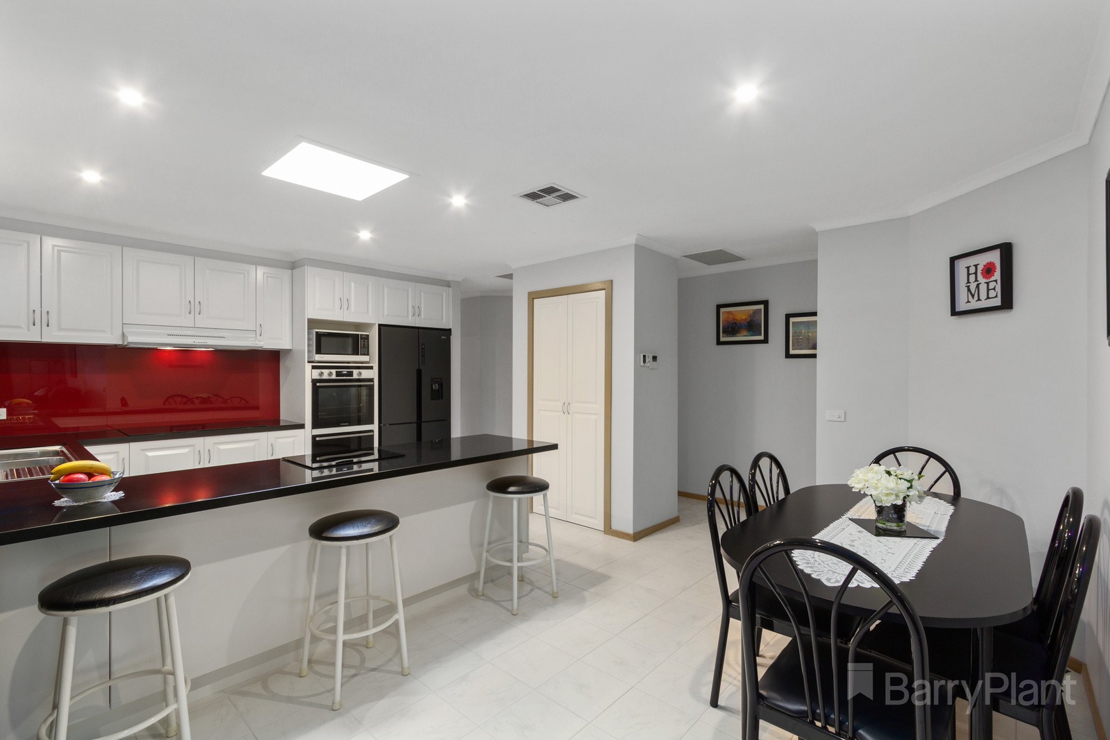 2 Kerrilea Court, Kilsyth South, VIC 3137, Kilsyth South - Thumbnail 4