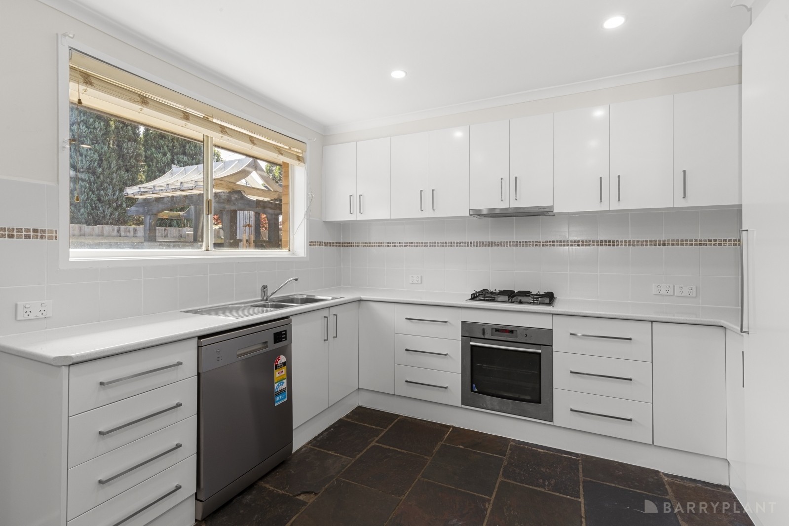 2 Kialla Court, Noble Park North, VIC 3174, Noble Park North - Thumbnail 3