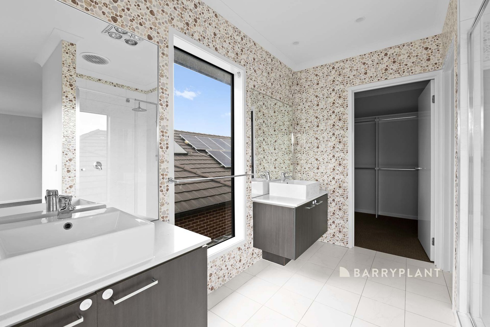 2 Kilburn Place, Pakenham, VIC 3810 - Thumbnail 2 - 23/04/2025