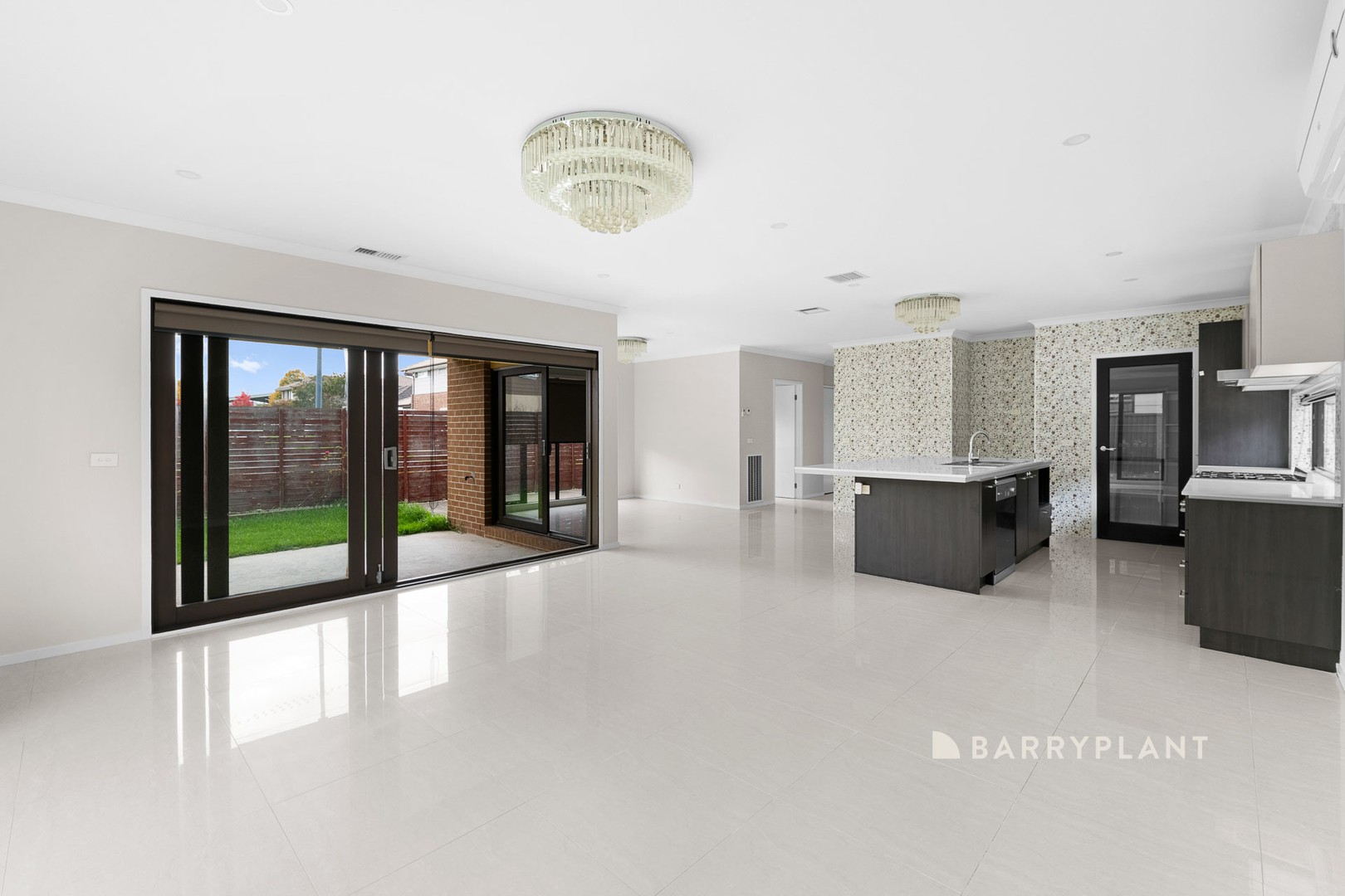 2 Kilburn Place, Pakenham, VIC 3810, Pakenham - Thumbnail 7