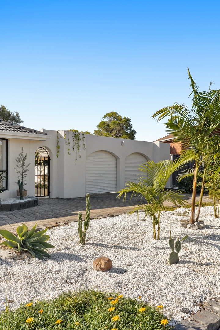 2 Lady Nelson Way, Taylors Lakes, VIC 3038 - Thumbnail 2 - 24/04/2026