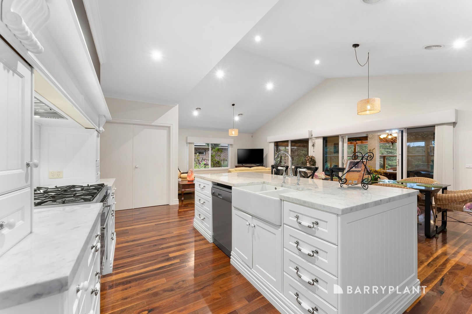 2 Lake Front Mews, Doreen, VIC 3754, Doreen - Thumbnail 3
