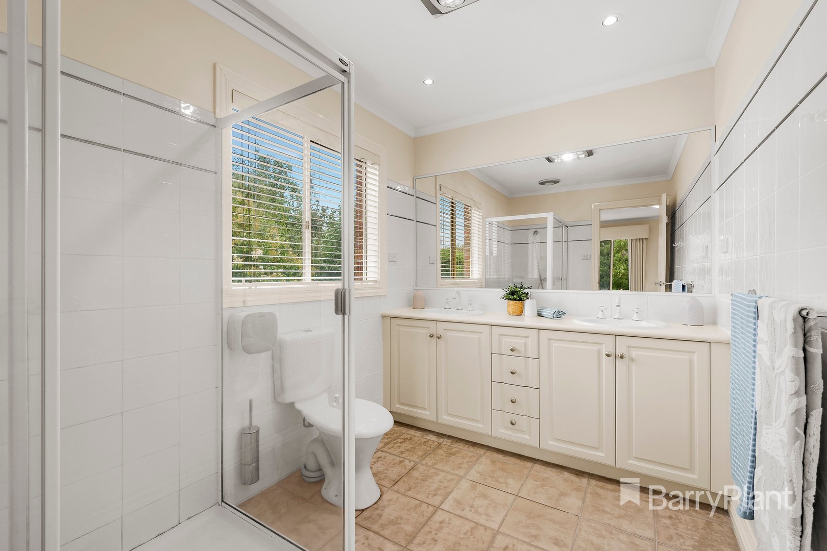 2 Latham CloseMill Park, VIC 3082, Mill Park - Thumbnail 6