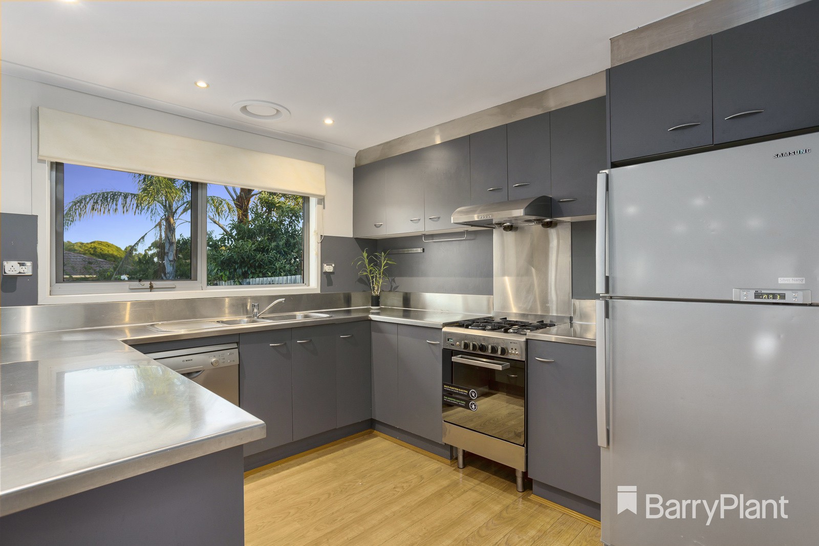 2 Laturns Court, Vermont South, VIC 3133, Vermont South - Thumbnail 3