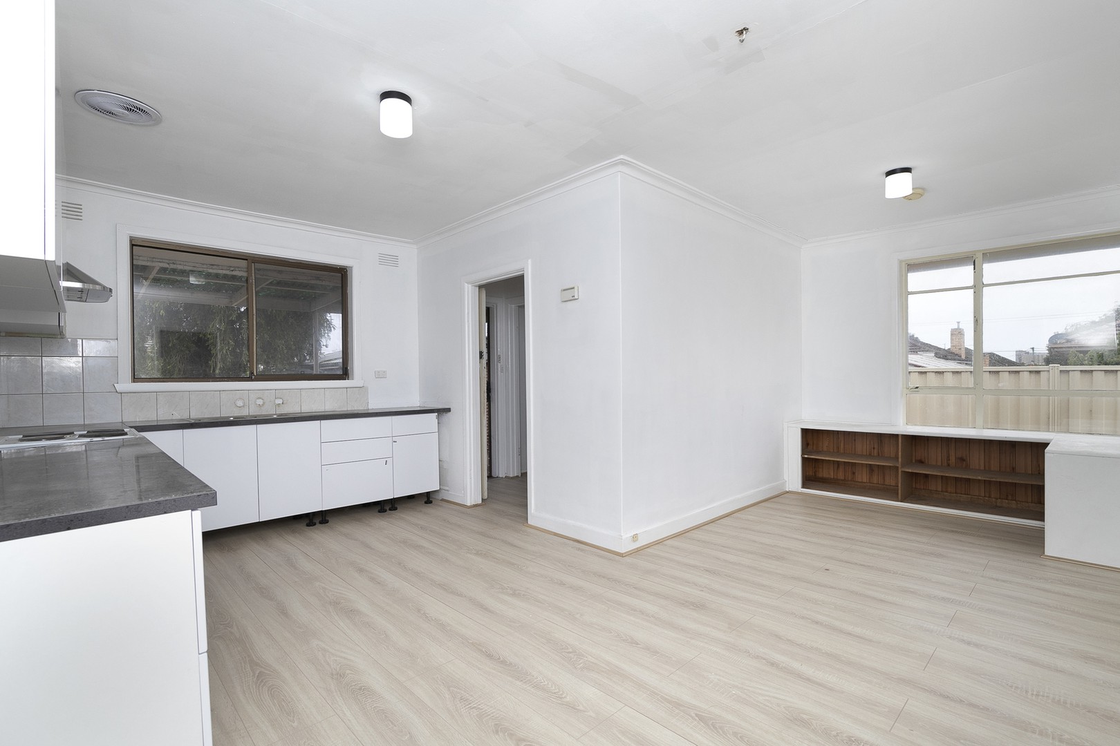 2 Laurie Avenue, Sunshine North, VIC 3020, Sunshine North - Thumbnail 5
