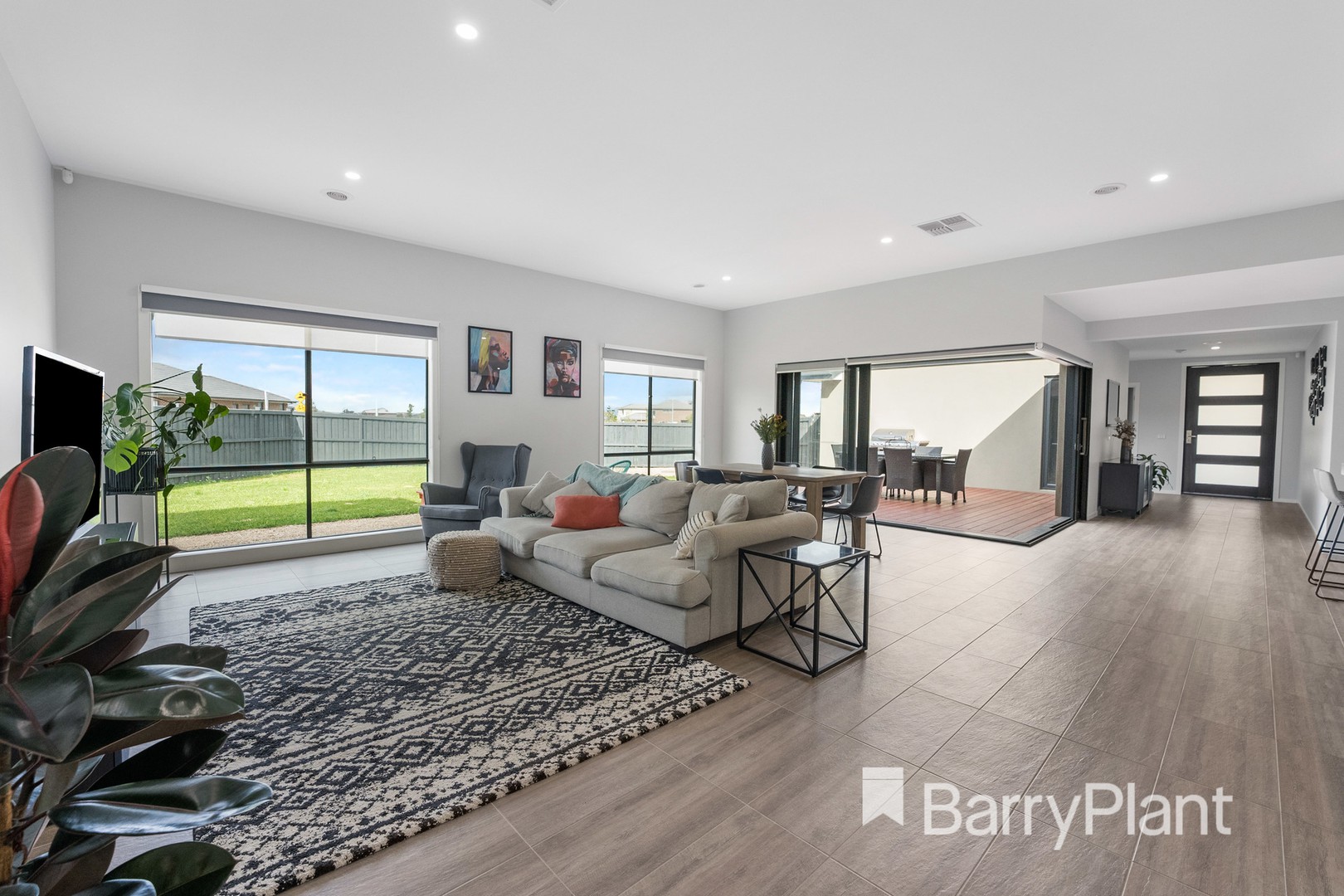 2 Leafy RoadWerribee, VIC 3030, Werribee - Thumbnail 4