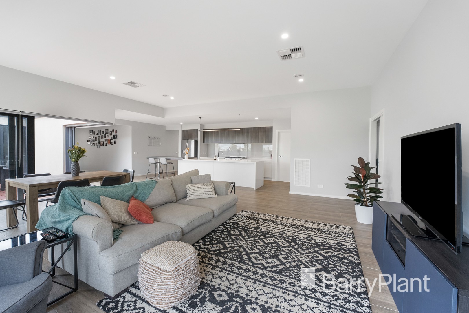2 Leafy RoadWerribee, VIC 3030, Werribee - Thumbnail 6