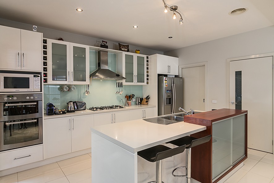 2 Lightwood Green, Caroline Springs, VIC 3023 - Thumbnail 1 - 29/11/2021