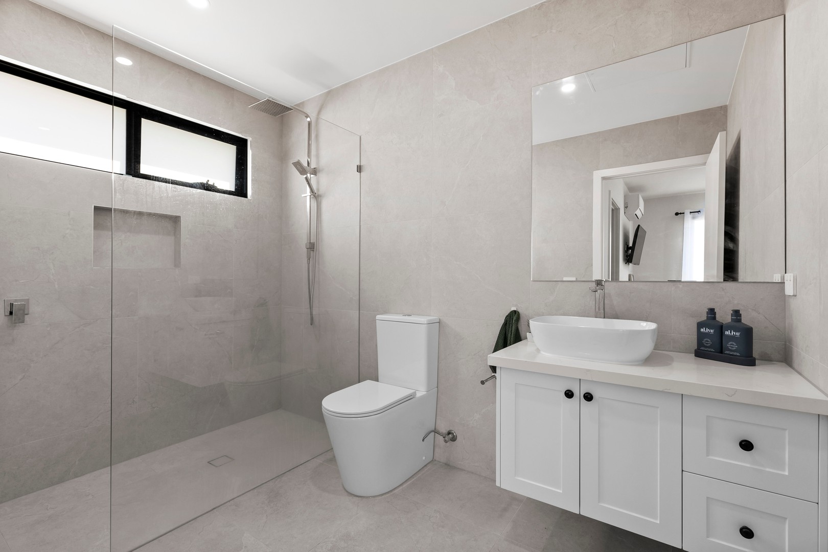 2 Linacre Crescent, Gladstone Park, VIC 3043, Gladstone Park - Thumbnail 7