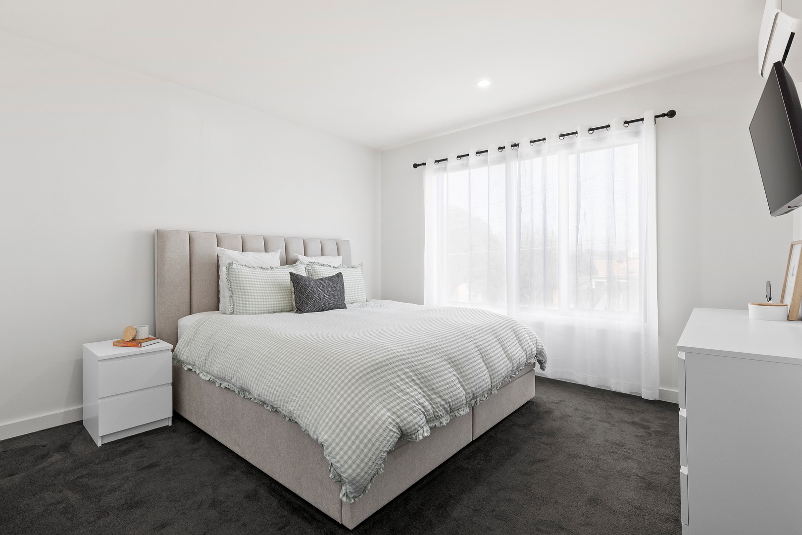 2 Linacre Crescent, Gladstone Park, VIC 3043, Gladstone Park - Thumbnail 8