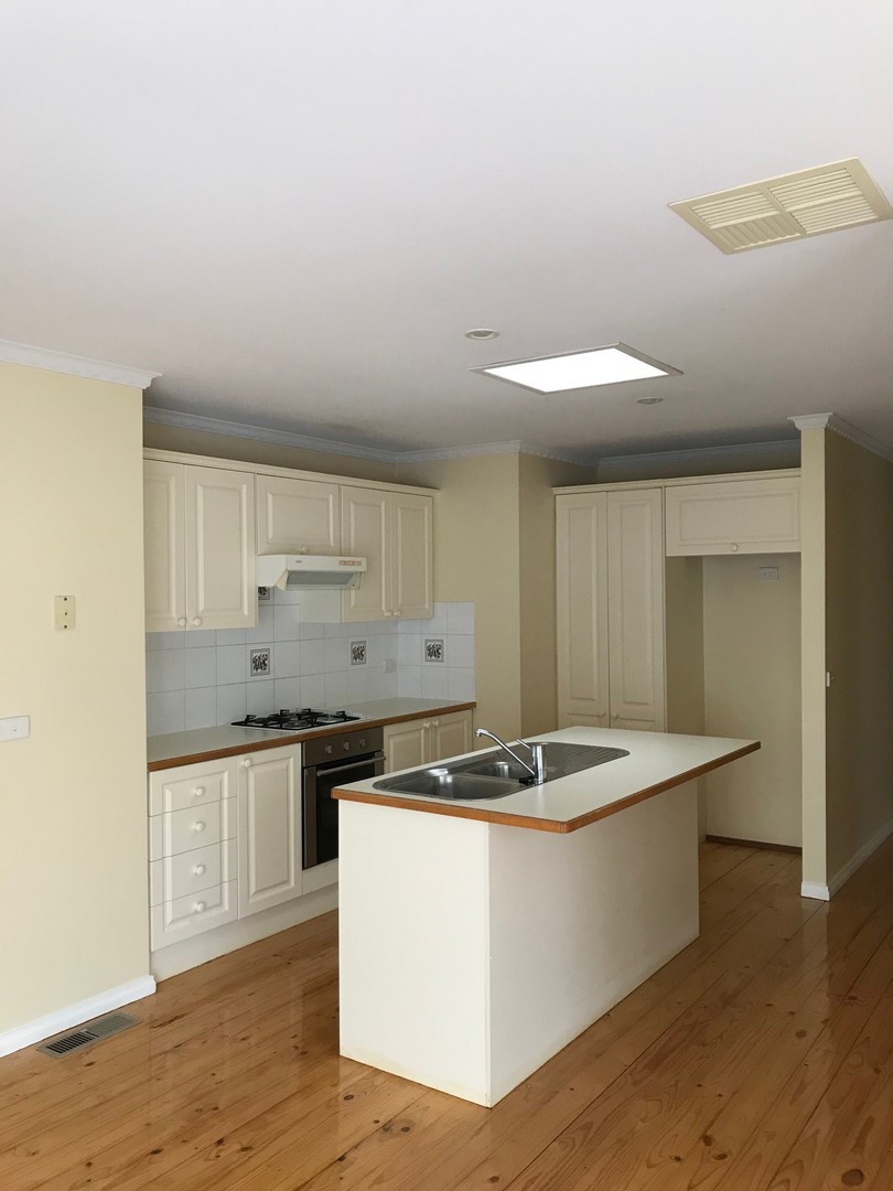 2 Linda Avenue, Box Hill North, VIC 3129, Box Hill North - Thumbnail 3