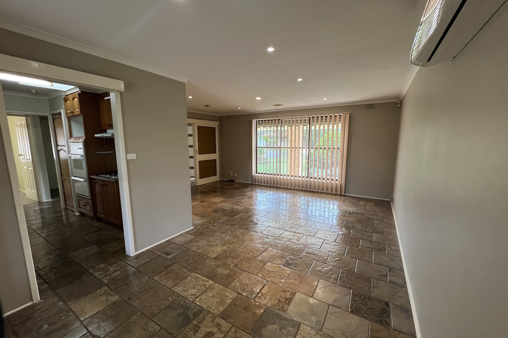 2 Linda Place, St Albans, VIC 3021, St Albans - Thumbnail 8