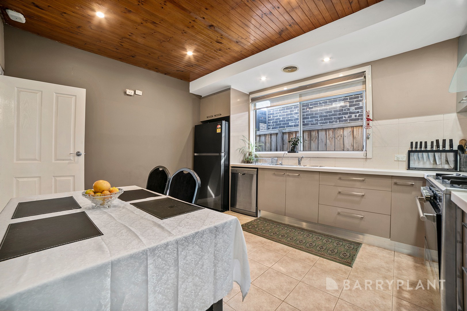 2 Liston Avenue, Reservoir, VIC 3073, Reservoir - Thumbnail 3