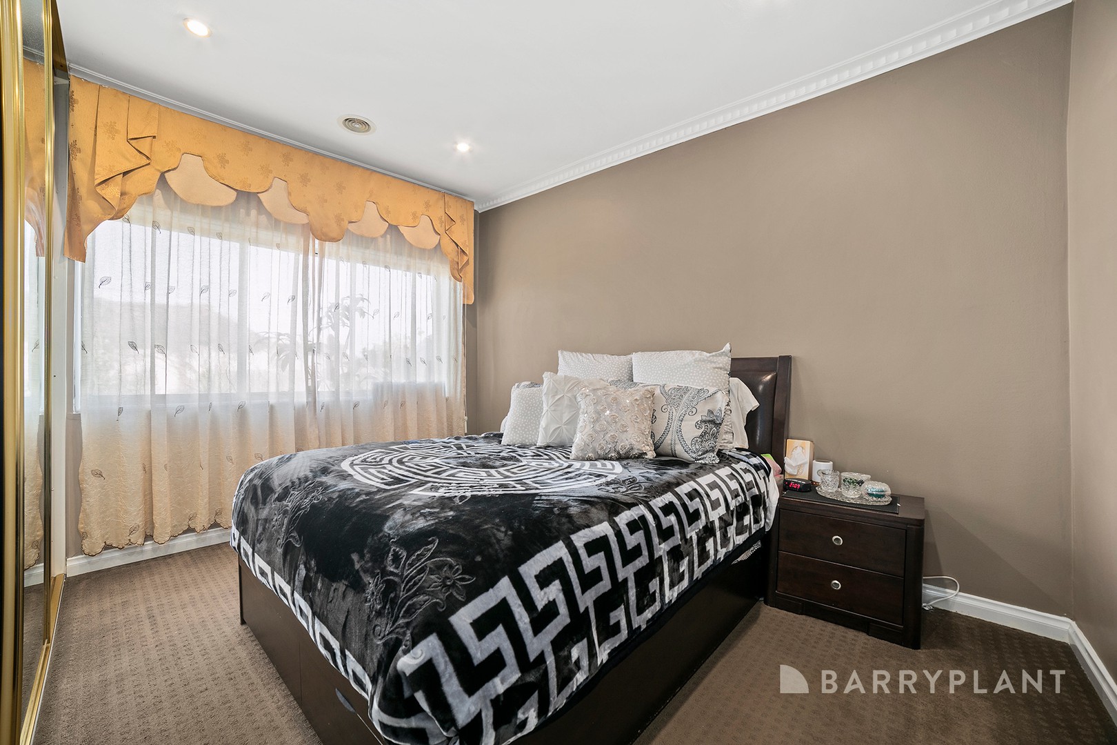 2 Liston Avenue, Reservoir, VIC 3073, Reservoir - Thumbnail 7