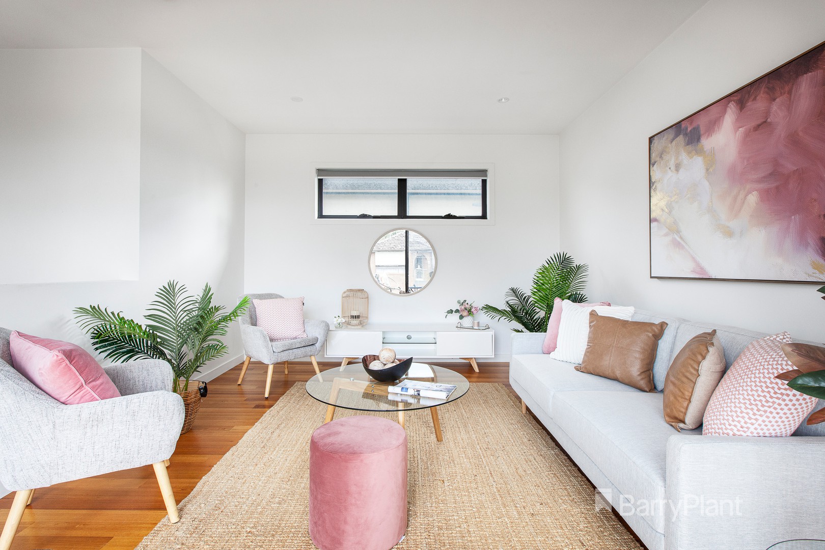 2 Livingstone Parade, Preston, VIC 3072 - Thumbnail 2 - 07/03/2022