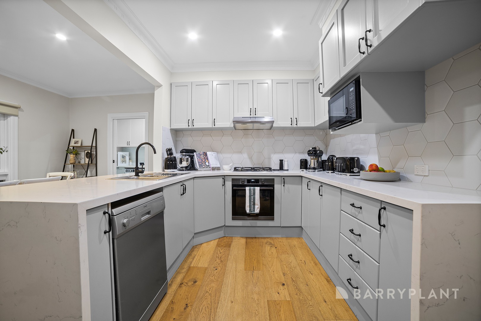 2 Lockley Street, Hadfield, VIC 3046, Hadfield - Thumbnail 6