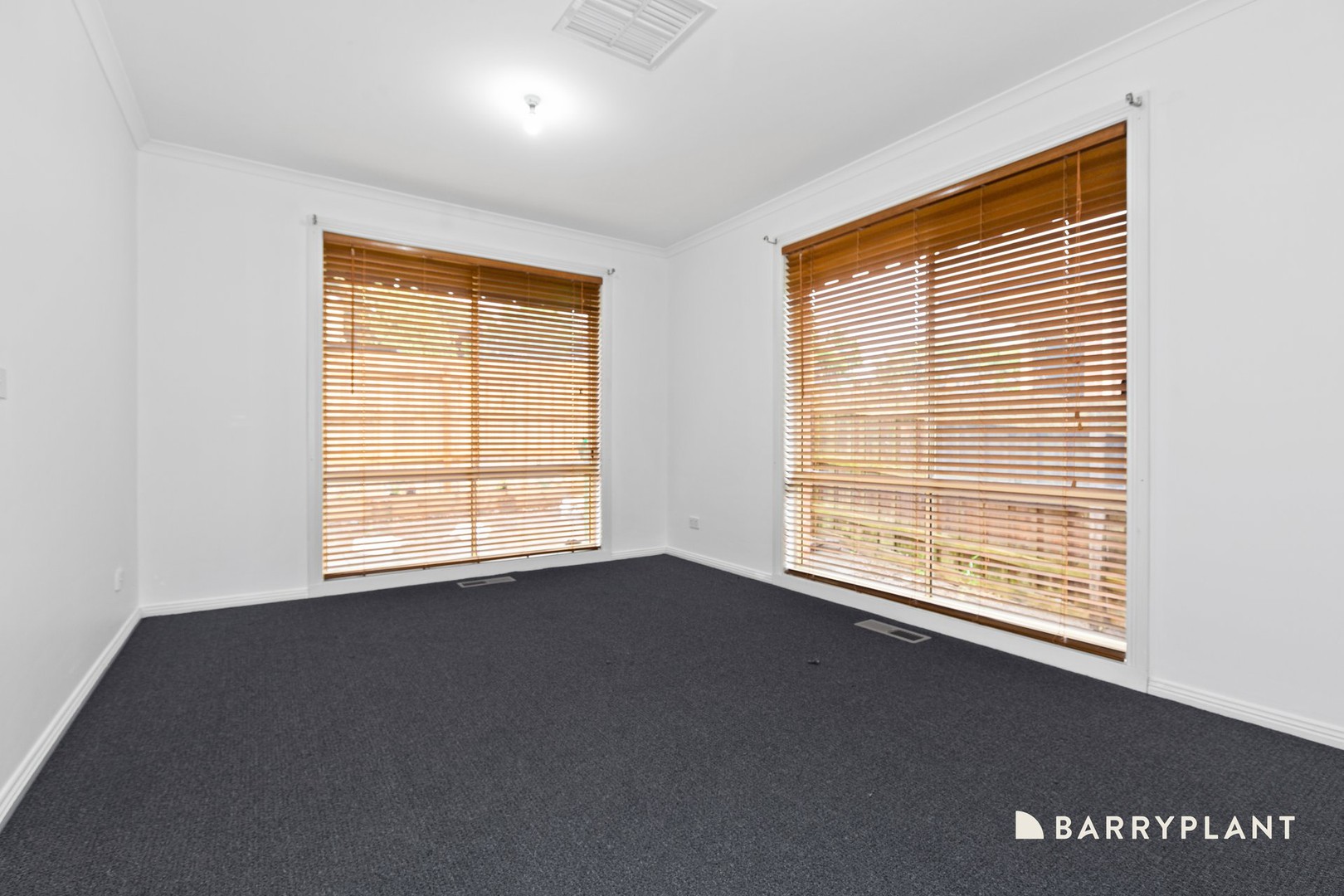 2 Luca Place, Pakenham, VIC 3810 - Thumbnail 2 - 19/10/2026