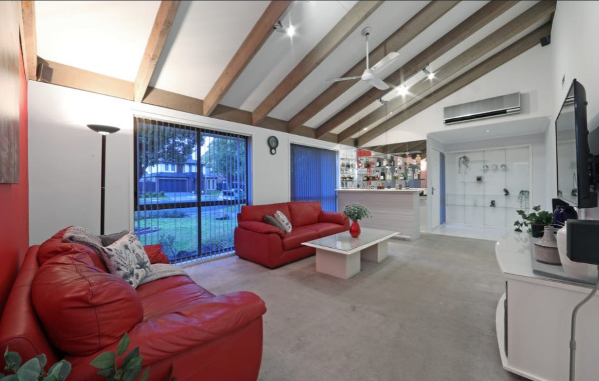 2 Lucy Close, Rowville, VIC 3178 - Thumbnail 1 - 01/05/2024