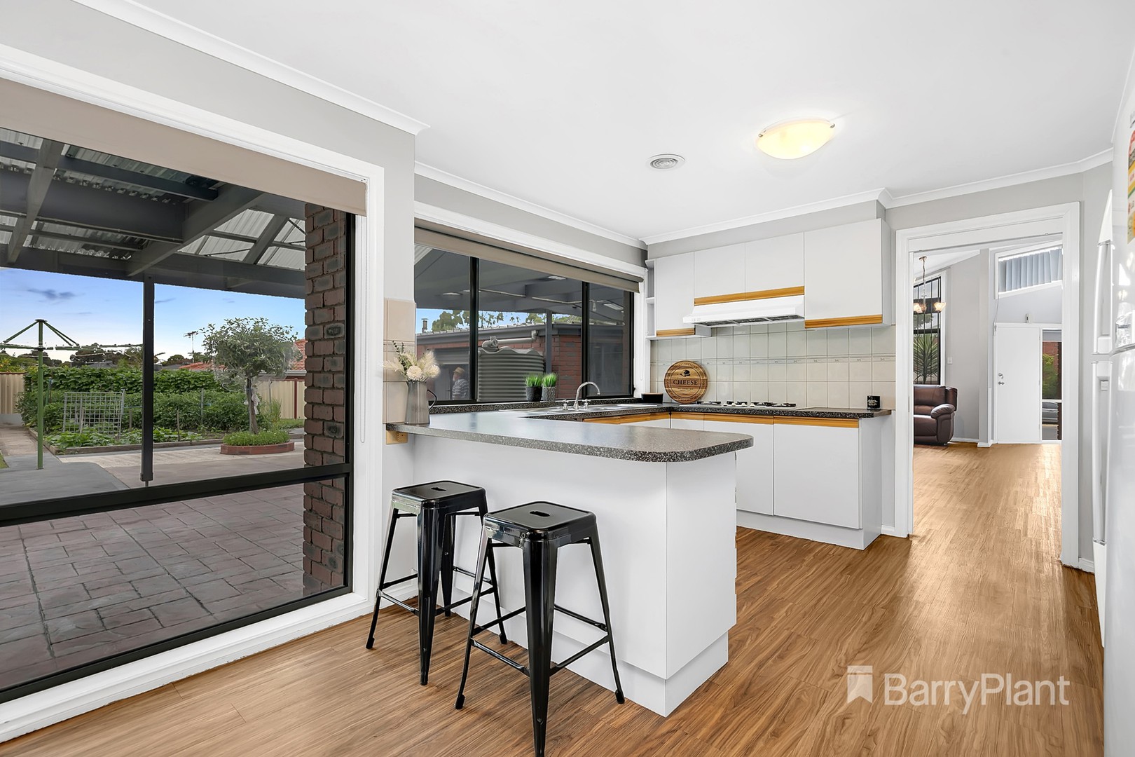 2 Luke Court, Mill Park, VIC 3082, Mill Park - Thumbnail 4