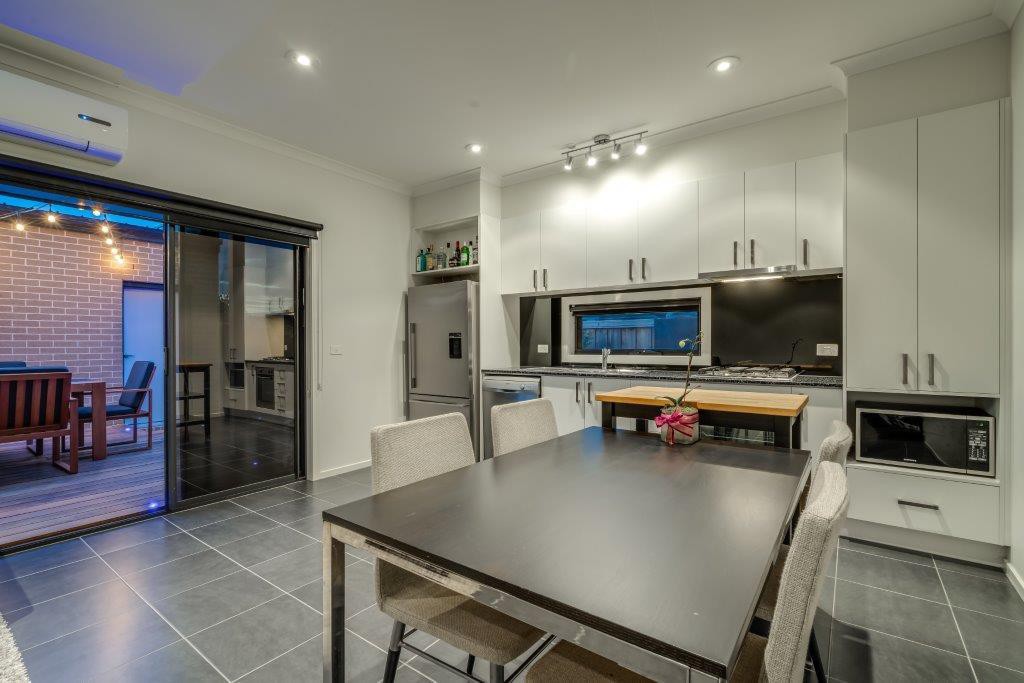 2 Luna Way, Point Cook, VIC 3030, Point Cook - Thumbnail 6