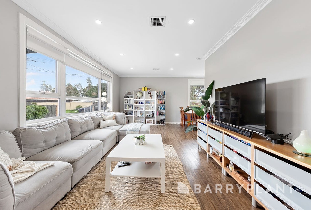 2 Luxford Street, St Albans, VIC 3021 - Thumbnail 1 - 05/05/2026