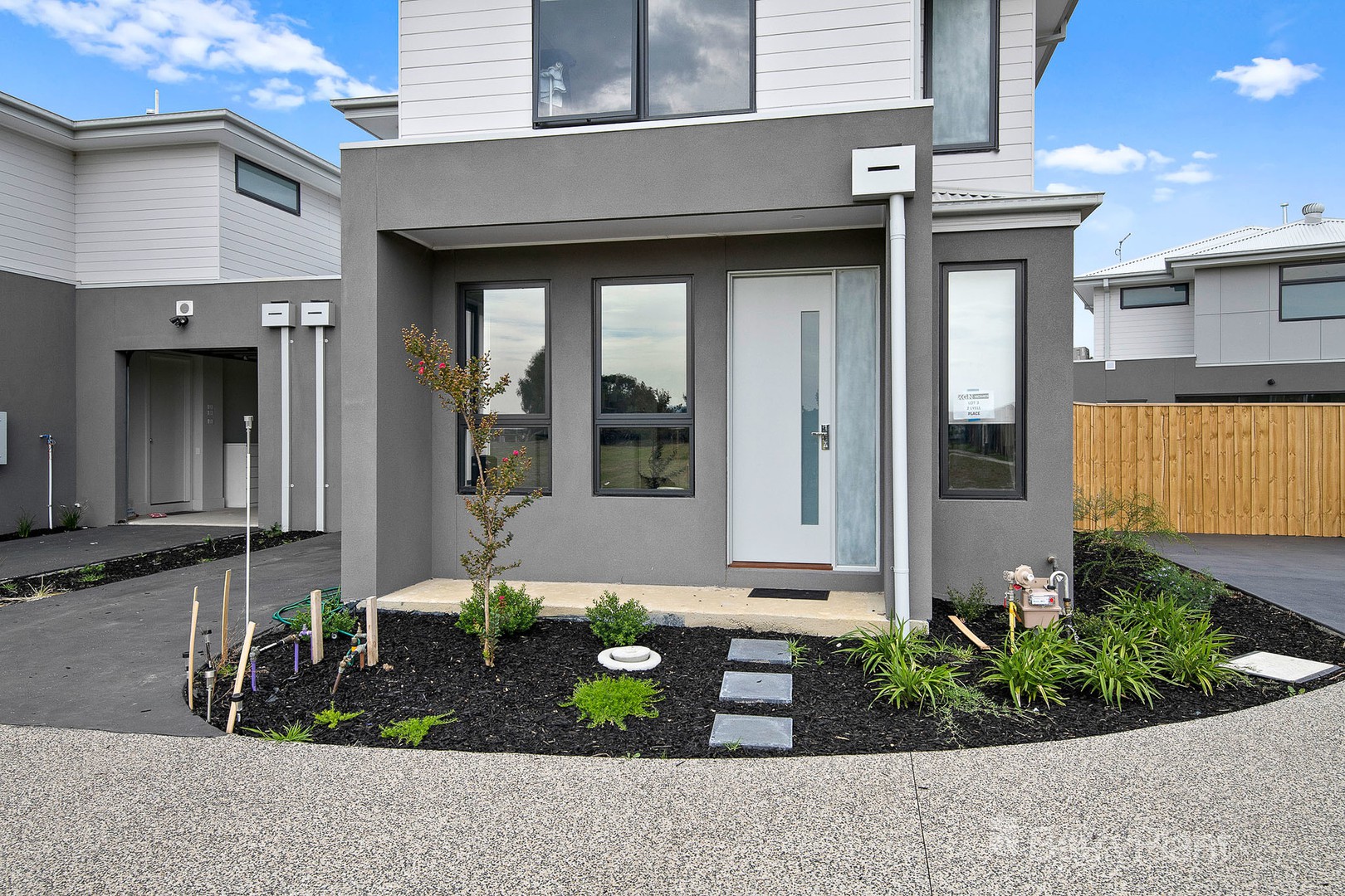 2 Lyell Place, Pakenham, VIC 3810, Pakenham - Thumbnail 3
