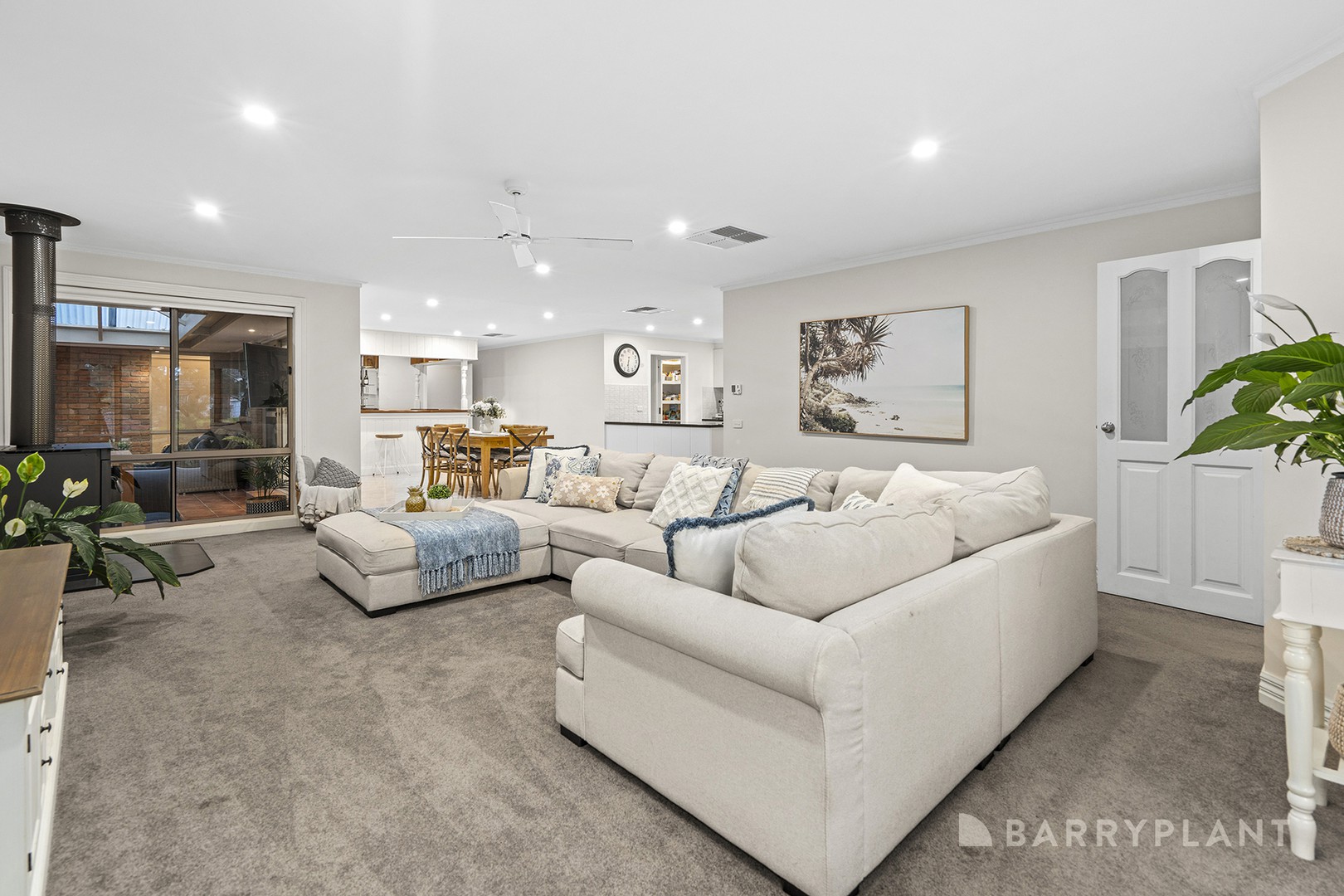 2 Macdonnell Court, Kilsyth, VIC 3137 - Thumbnail 2 - 30/04/2026