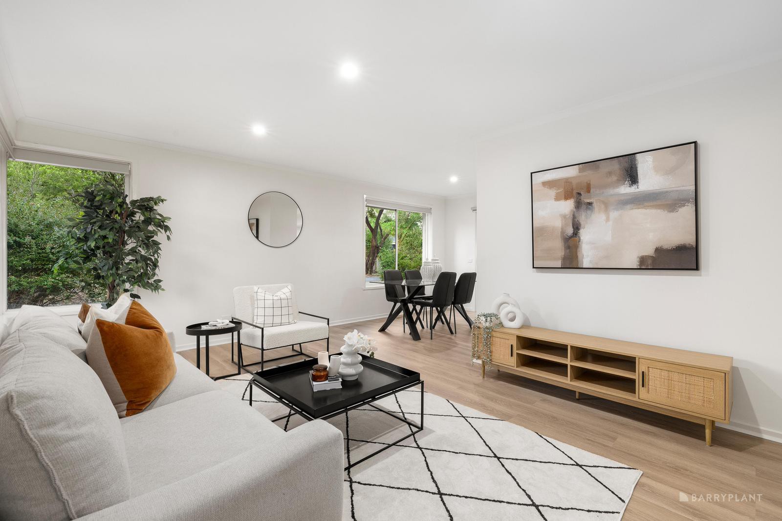2 Mareeba Crescent, Bayswater, VIC 3153, Bayswater - Thumbnail 3